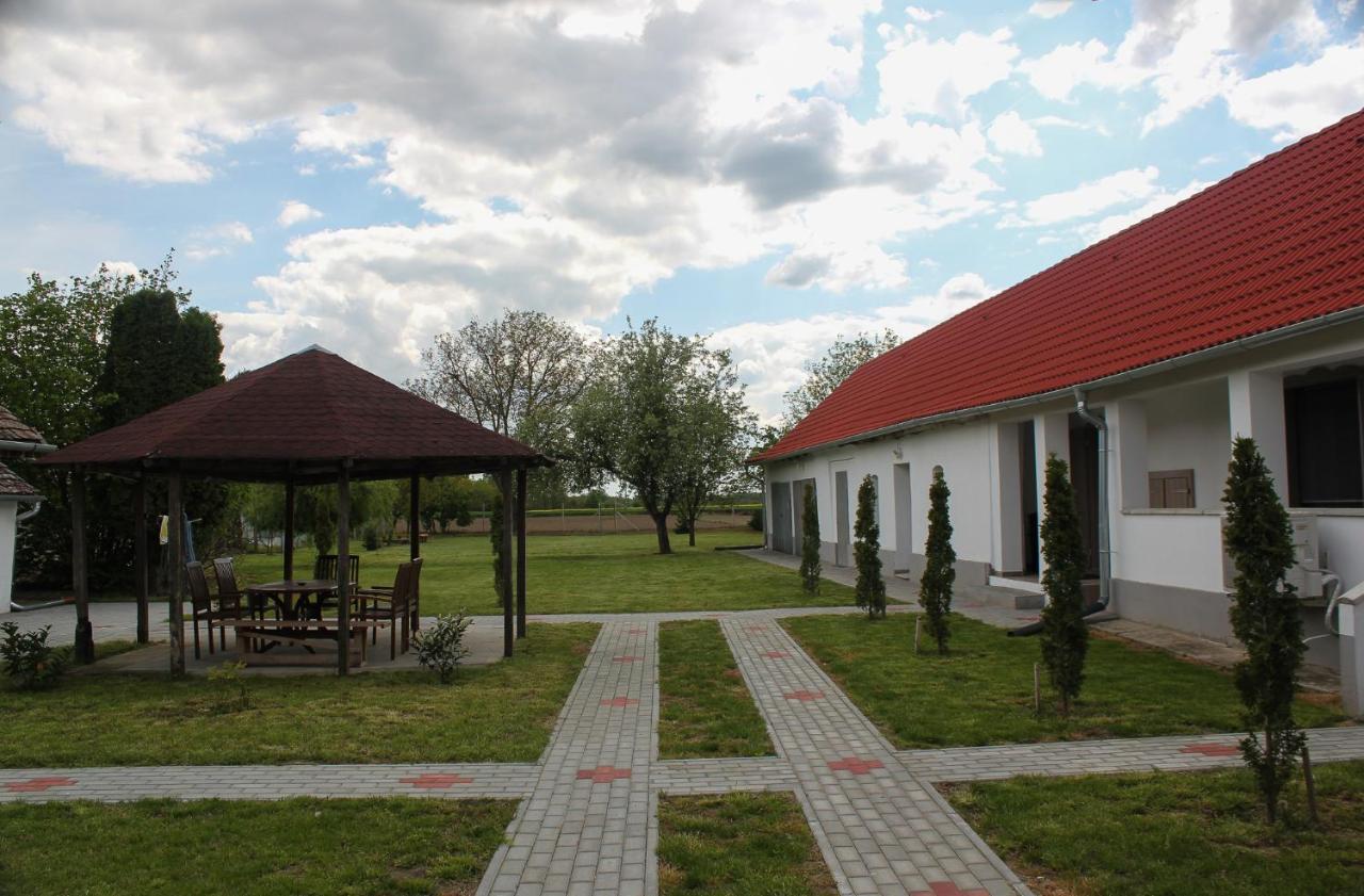 Das Blaue Haus Guesthouse - Kovacshida Exteriér fotografie